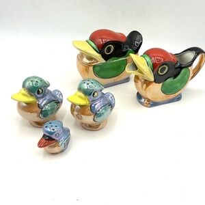 Luster Ware Japan.  Creamer, Sugar-Bowl, Salt & Pepper 5 pieces